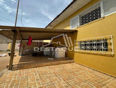 Casa para Venda, em Presidente Prudente, bairro Jardim Bela Daria, 3 dormitrios, 4 banheiros, 4 vagas